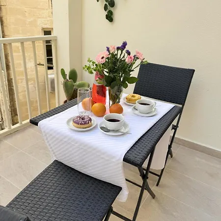 Appartamento Fortizza Near The With Bbq Sliema